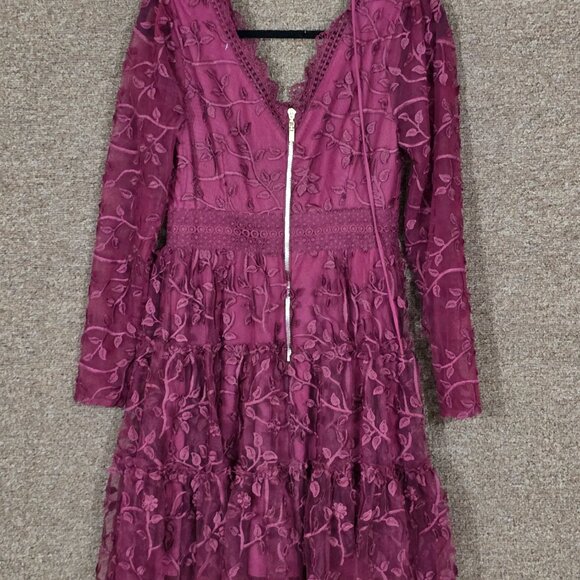 Altar'd State Lace and embroidered Midi Dress Burgundy Sz M Pre-owned - Picture 7 of 7